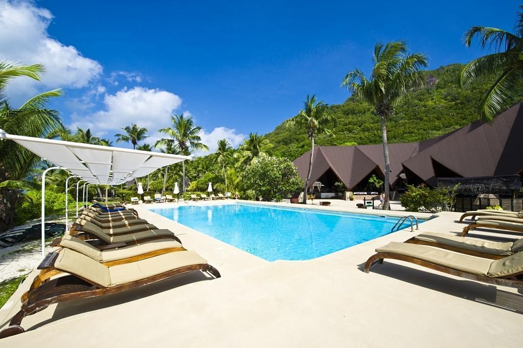 New Emerald Cove Hotel باي سانت آن المظهر الخارجي الصورة
